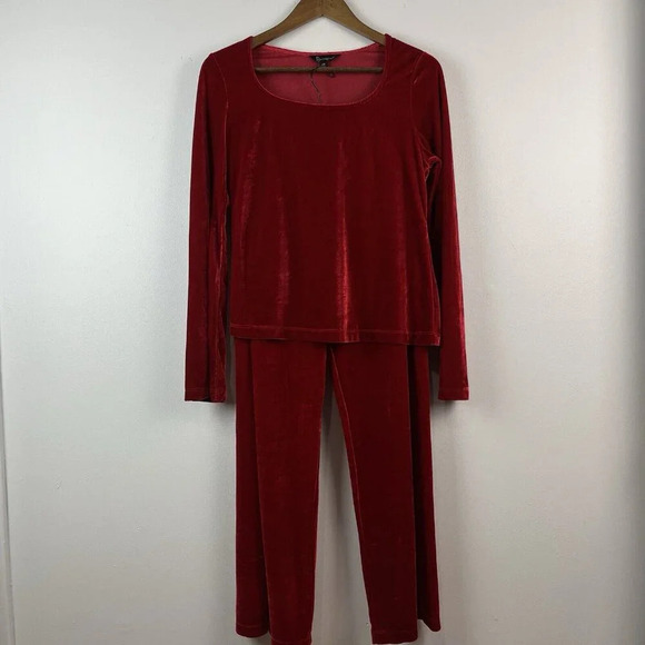 PajamaGram Velour Long Sleeve Pajamas Set Womens‎ M Red Christmas Holiday - Picture 2 of 16